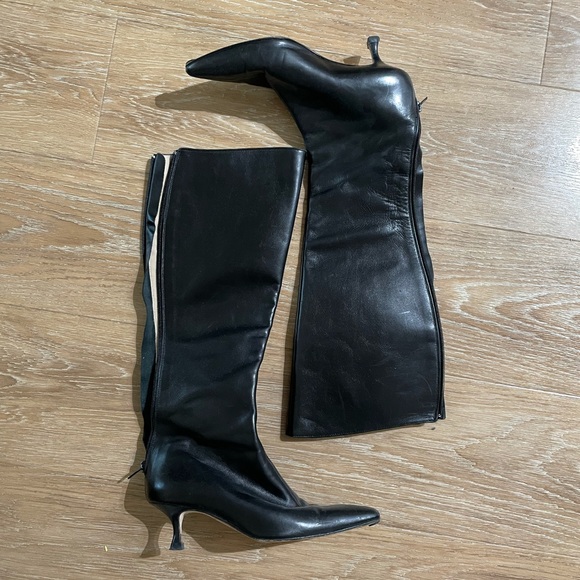 Vintage Manolo Blahnik boots - Picture 1 of 3